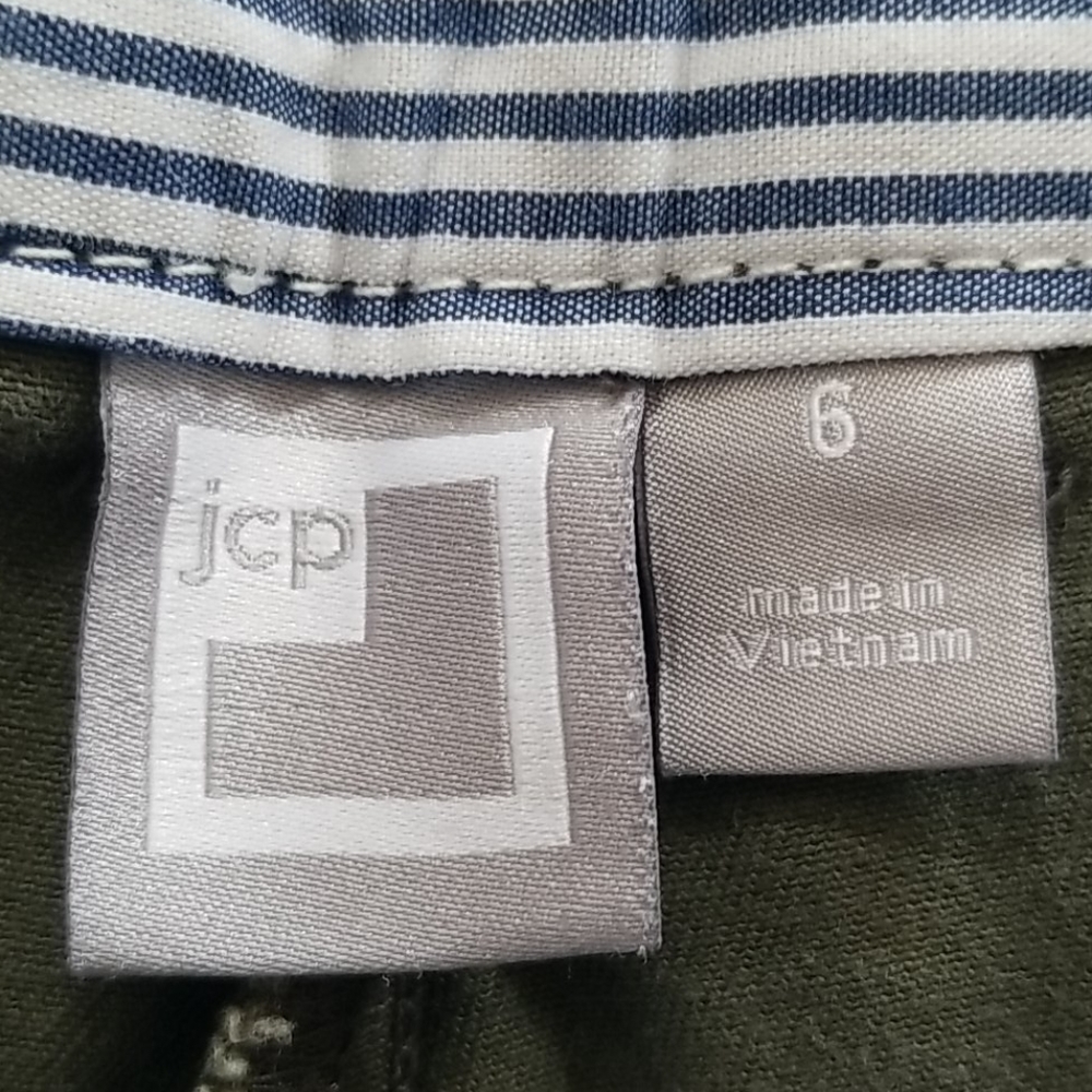 Chino Shorts - Picture 2 of 3